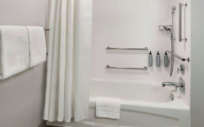 Courtyard by Marriott Cincinnati-Covington