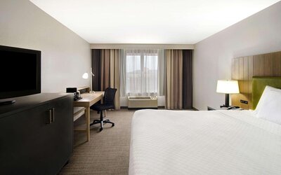 Country Inn & Suites by Radisson, Cincinnati Airport, KY