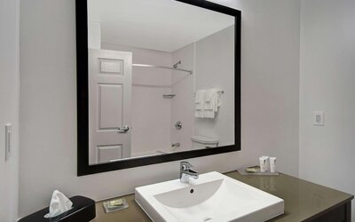 Country Inn & Suites by Radisson, Cincinnati Airport, KY