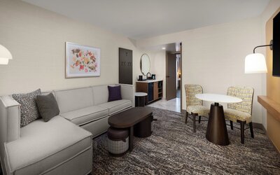 Embassy Suites by Hilton Cincinnati Northeast Blue Ash