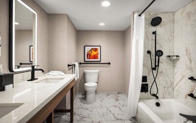 Embassy Suites by Hilton Cincinnati Northeast Blue Ash