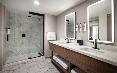 Embassy Suites by Hilton Cincinnati Northeast Blue Ash