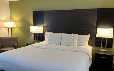La Quinta Inn and Suites by Wyndham Cincinnati North