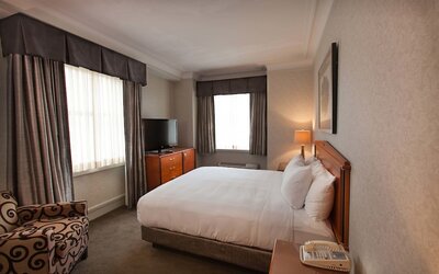 Hilton Cincinnati Netherland Plaza