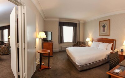 Hilton Cincinnati Netherland Plaza