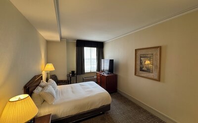 Hilton Cincinnati Netherland Plaza
