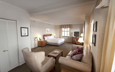 Hilton Cincinnati Netherland Plaza