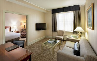 Hilton Cincinnati Netherland Plaza