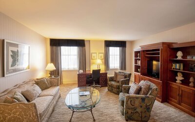 Hilton Cincinnati Netherland Plaza
