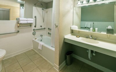 Hilton Cincinnati Netherland Plaza