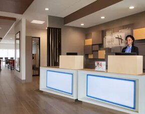 Holiday Inn Express and Suites-Cincinnati NE - Red Bank Road by IHG