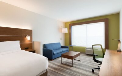 Holiday Inn Express and Suites-Cincinnati NE - Red Bank Road by IHG
