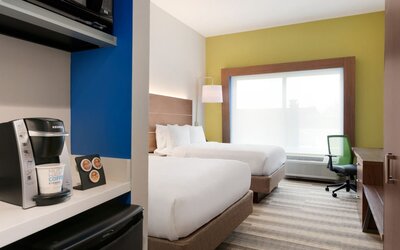 Holiday Inn Express and Suites-Cincinnati NE - Red Bank Road by IHG