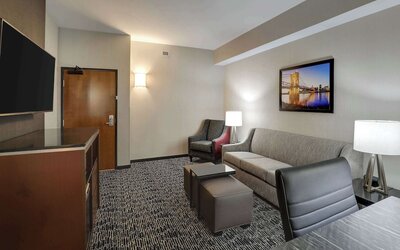 Drury Plaza Hotel Cincinnati Florence