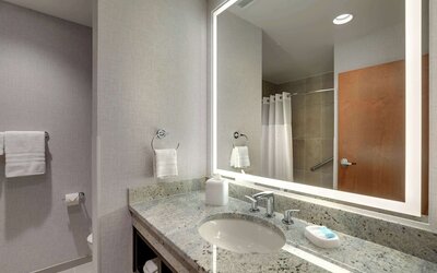 Drury Plaza Hotel Cincinnati Florence