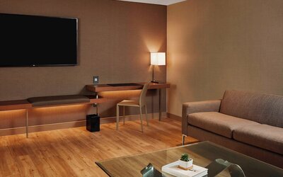 AC Hotel by Marriott Cincinnati at The Banks