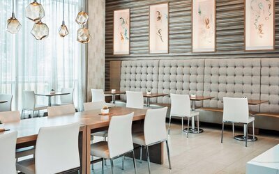 AC Hotel by Marriott Cincinnati at The Banks