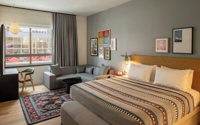 Moxy Cincinnati Downtown