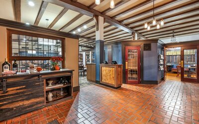 Best Western Premier Mariemont Inn