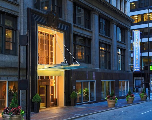 Renaissance Cincinnati Downtown Hotel