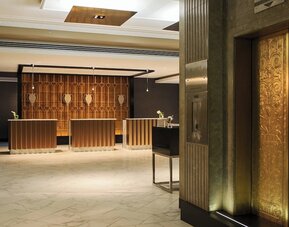 Renaissance Cincinnati Downtown Hotel