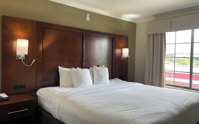 Spark by Hilton Cincinnati Fairfield
