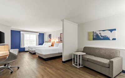 Spark by Hilton Cincinnati Fairfield