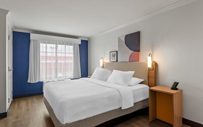 Spark by Hilton Cincinnati Fairfield
