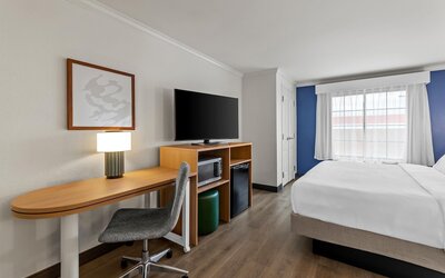 Spark by Hilton Cincinnati Fairfield