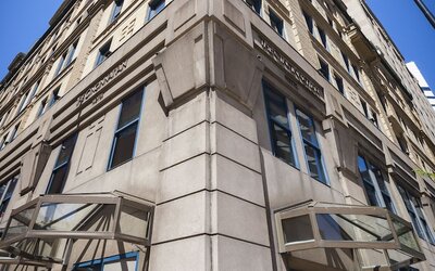 The Cincinnatian Hotel Curio Collection by Hilton