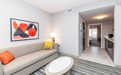 voco The Clair Cincinnati Downtown by IHG