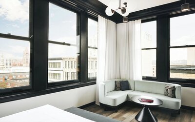 Kinley Cincinnati Downtown, a Tribute Portfolio Hotel