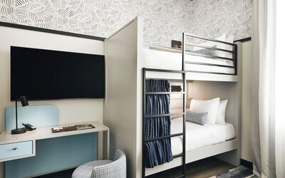 Kinley Cincinnati Downtown, a Tribute Portfolio Hotel