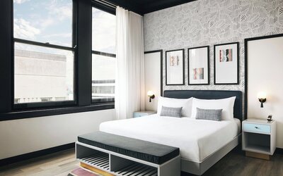Kinley Cincinnati Downtown, a Tribute Portfolio Hotel