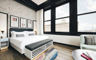 Kinley Cincinnati Downtown, a Tribute Portfolio Hotel