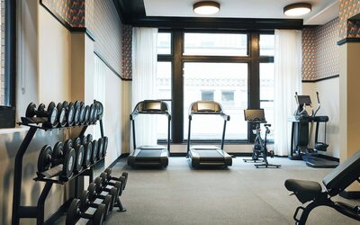 Kinley Cincinnati Downtown, a Tribute Portfolio Hotel
