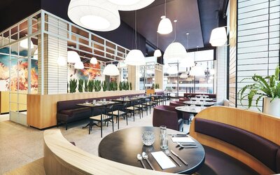 Kinley Cincinnati Downtown, a Tribute Portfolio Hotel