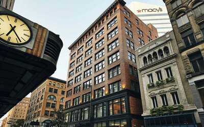 Kinley Cincinnati Downtown, a Tribute Portfolio Hotel
