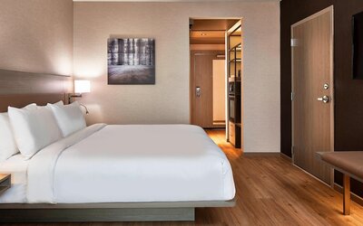 AC Hotel by Marriott Cleveland Beachwood