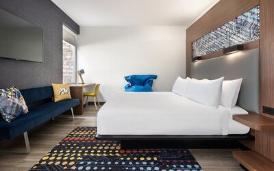 Aloft Beachwood