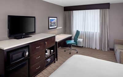 Wyndham Garden Westlake