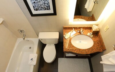 Wyndham Garden Westlake