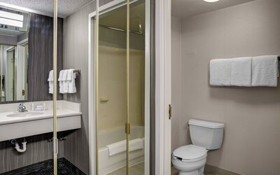 Courtyard by Marriott Cleveland Westlake