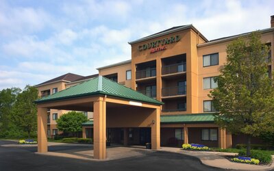 Courtyard by Marriott Cleveland Westlake