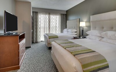 Drury Inn & Suites Cleveland Beachwood