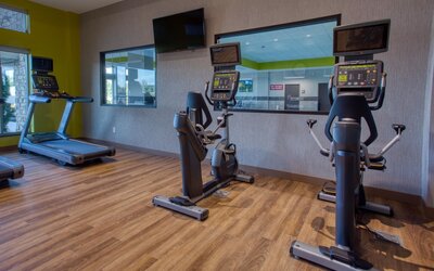 Drury Inn & Suites Cleveland Beachwood