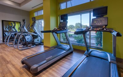 Drury Inn & Suites Cleveland Beachwood
