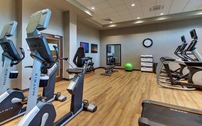Drury Inn & Suites Cleveland Beachwood