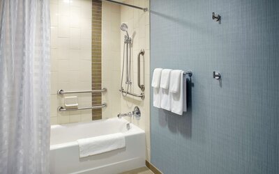 Hyatt Place Cleveland/Lyndhurst/Legacy Village