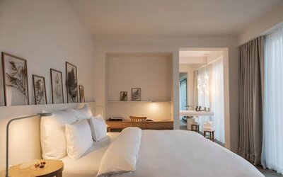 Spacious day use room at Wilmina Hotel.